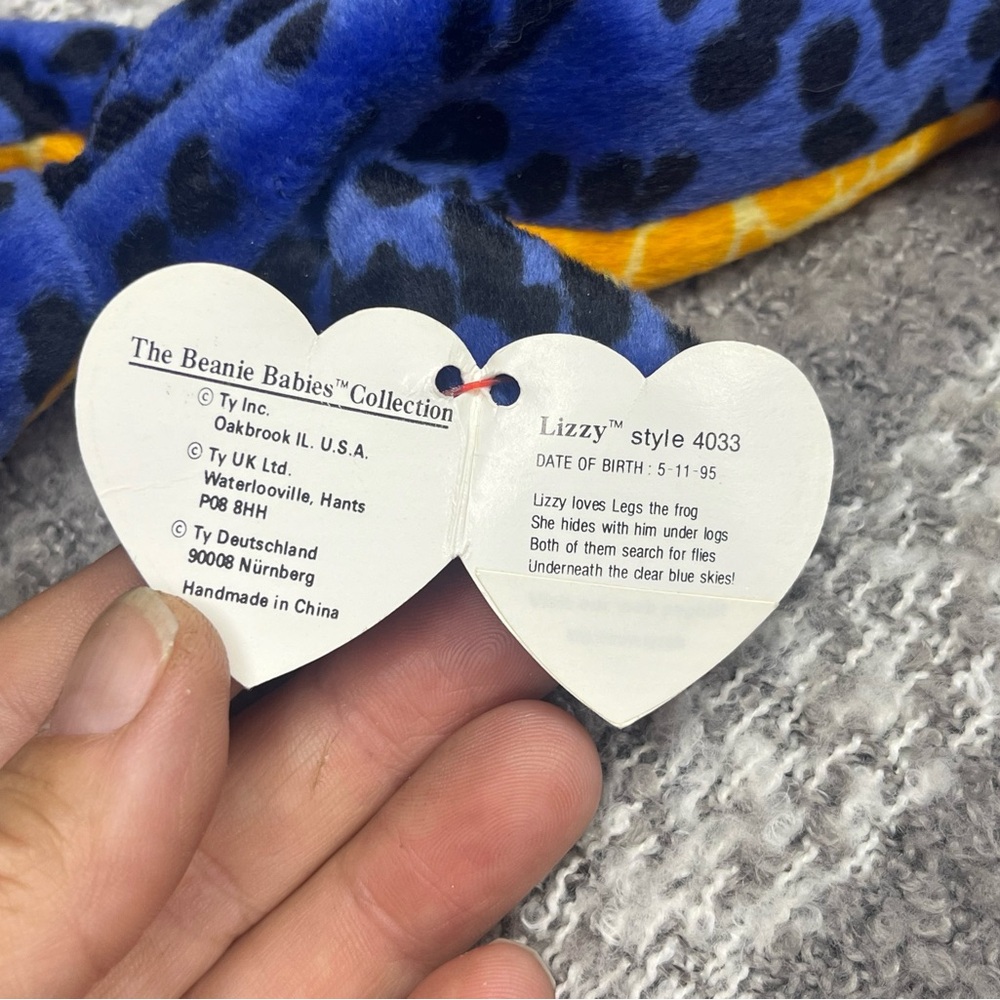 Ty Blue and Black Lizard Plush with Yellow Accents - Picture 3 of 8